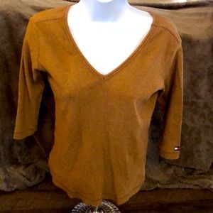 Vintage ✨ Tommy Hilfiger brown ribbed tee